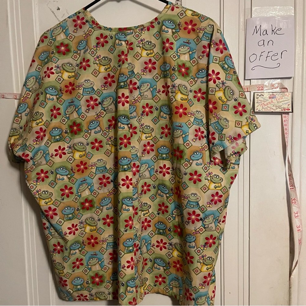 Colorful Patterned Women's Top - Picture 12 of 13